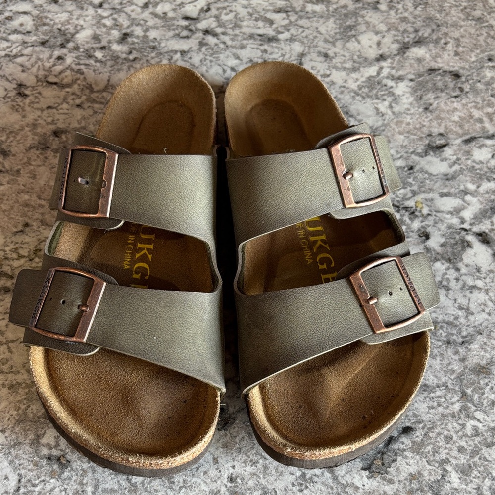 Stylish Kids Sandals with Buckle Straps